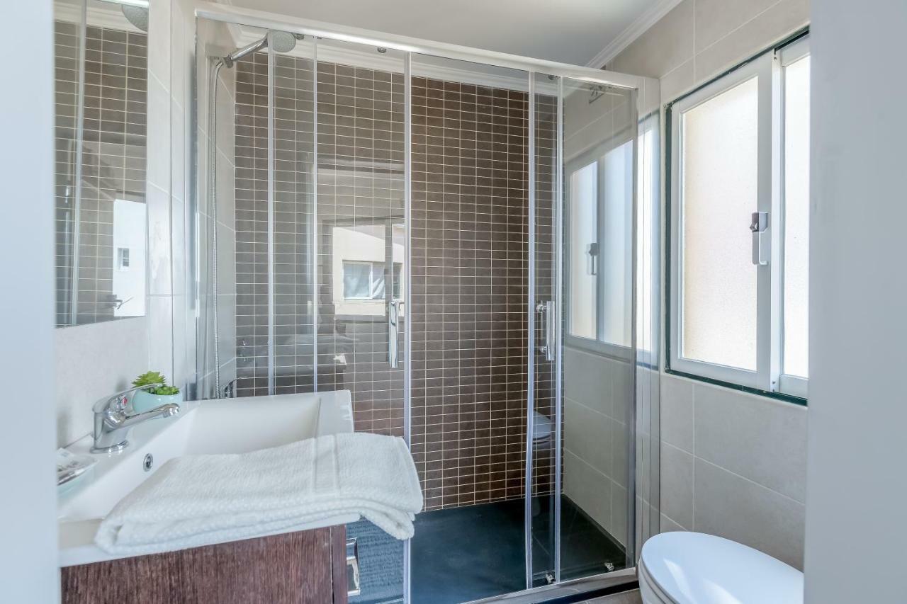 Bright & Spacious Alfama Apartment, By Timecooler Lisboa Extérieur photo