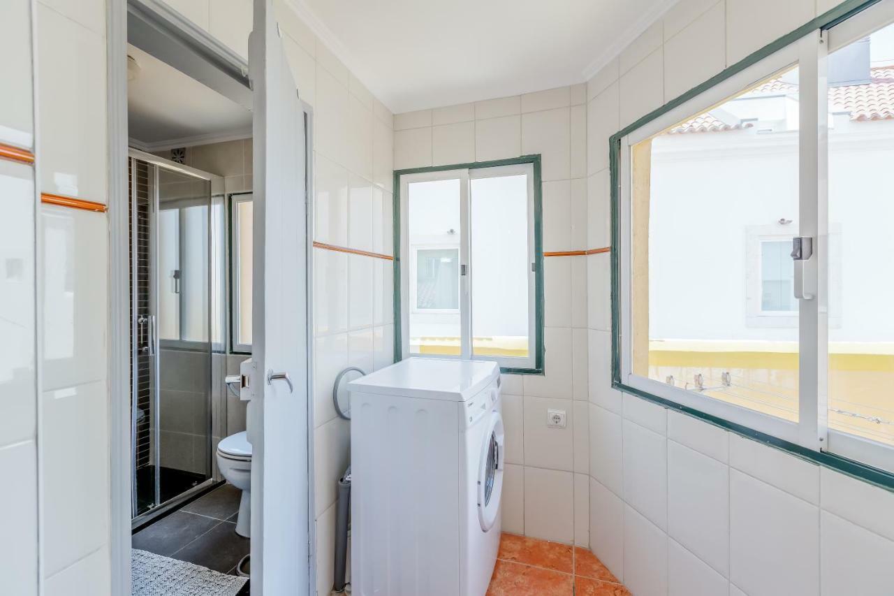 Bright & Spacious Alfama Apartment, By Timecooler Lisboa Extérieur photo