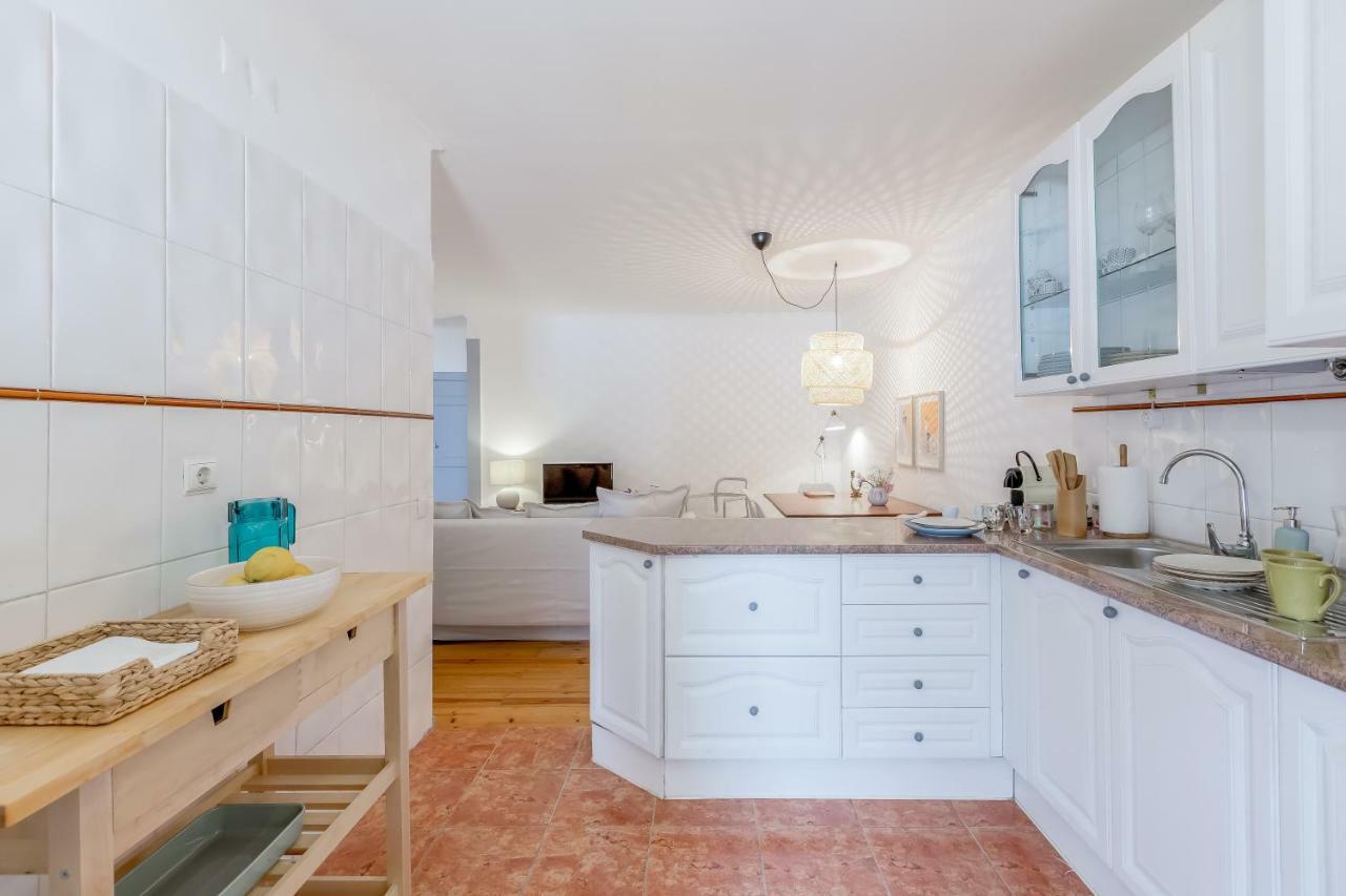 Bright & Spacious Alfama Apartment, By Timecooler Lisboa Extérieur photo